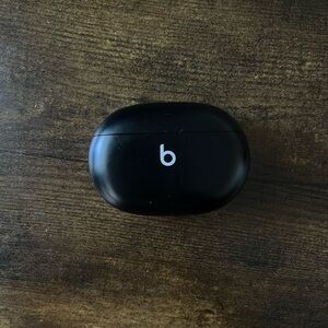 Beats Studio Earbuds